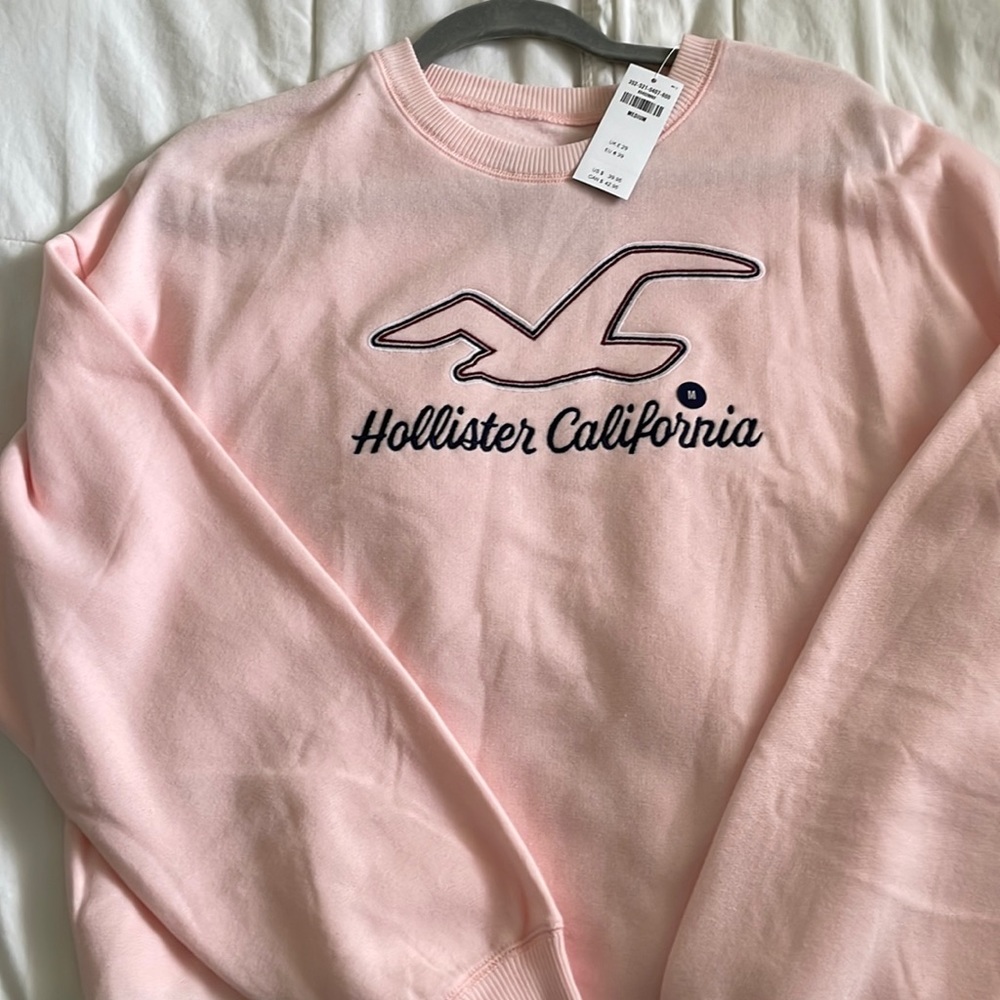 hollister pink sweatshirt